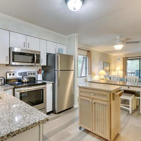Hilton Head Condo With Balcony And Pool, Walk To Beach Île de Hilton-Head Extérieur photo